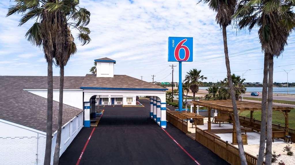 Motel 6 Portland Buitenkant foto